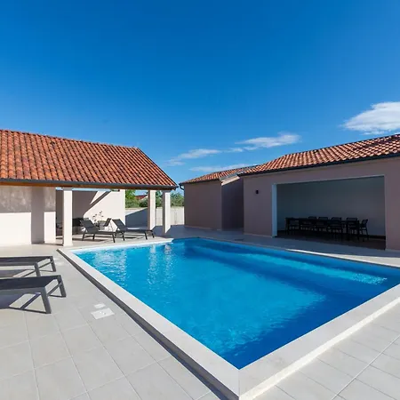 Doka Villa